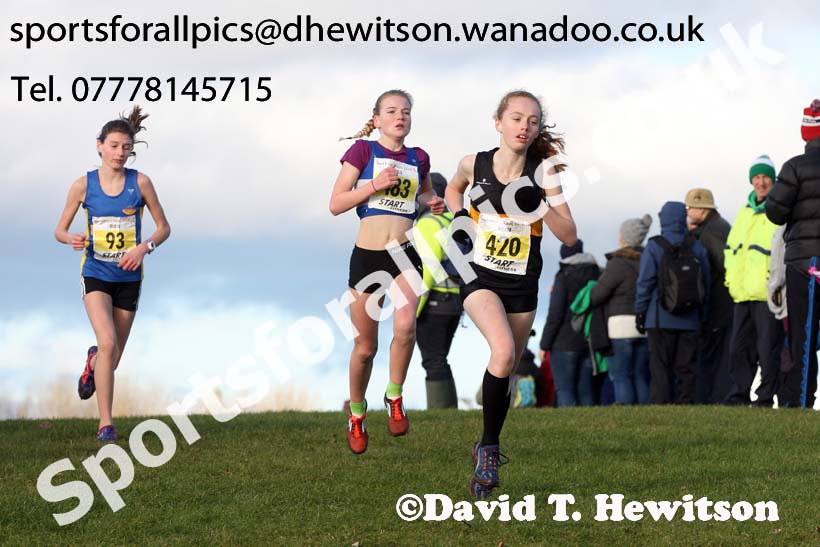 Girls under-13s Start fitness NEHL, South Shields. Photo: David T. Hewitson/Sports for All Pics